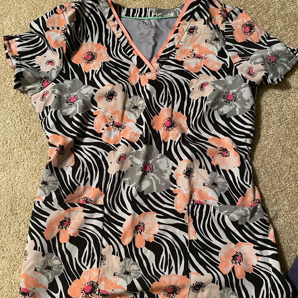 Scrub top